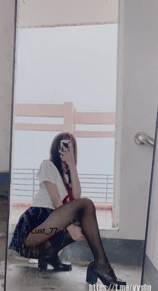 我和姐姐的朋友_DVD在线观看高清